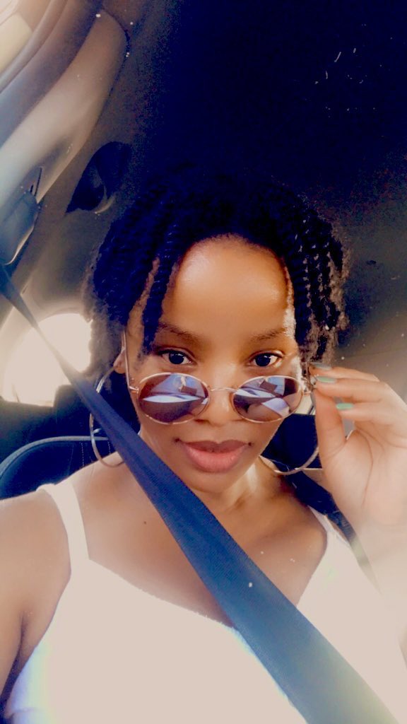 Vukan’ vukan’ vukani! 

Yi Birthday yami 🎉🎊🍾🎈🙏🏽🕯🎂Ngiyabonga Nkosi🙏🏽