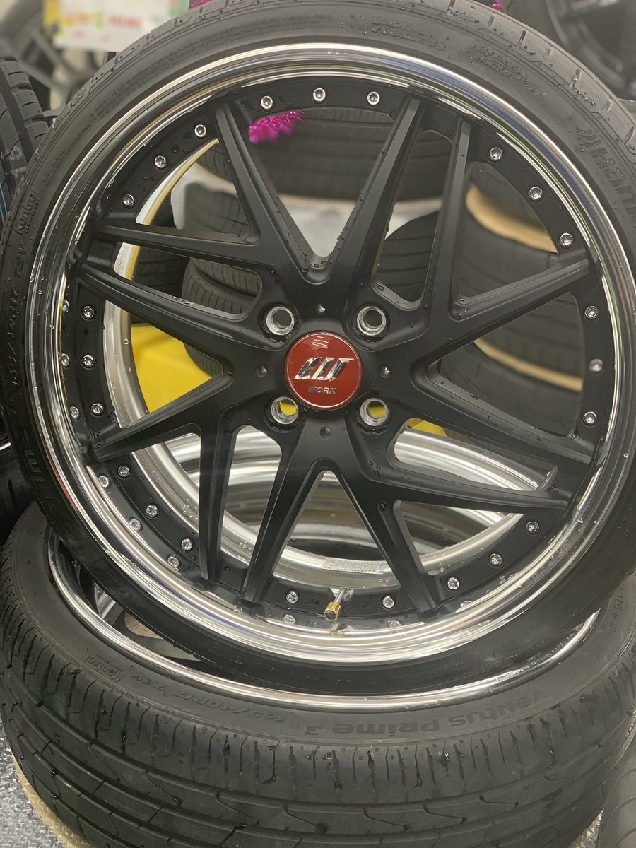 upg_shigahikone's tweet photo. めちゃくちゃカッコイイ軽自動車用
タイヤホイールセット入荷しました🌟
詳細は是非 #アップガレージ #滋賀彦根店 で!😌💕
#WORK
#RIZALTADO
#MESH2
#ワーク
#リザルタード
#17インチ https://t.co/sSAGoDr9Q5