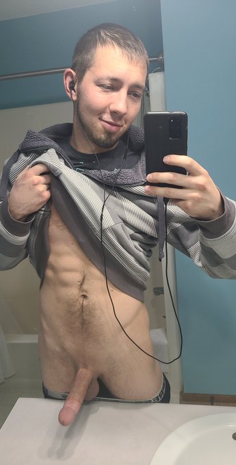 Any Ladies in Minnesota? Shoot me a message!😘😘  #bigdickprolems #hookup #ThickBoy #bigballs #6packabs<a href="/tag/model"class="tags"><span>#model</span></a><a href="/tag/music"class="tags"><span>#music</span></a><a href="/tag/modeling"class="tags"><span>#modeling</span></a><a href="/tag/shower"class="tags"><span>#shower</span></a><a href="/tag/bigballs"class="tags"><span>#bigballs</span></a><a href="/tag/hookup"class="tags"><span>#hookup</span></a>