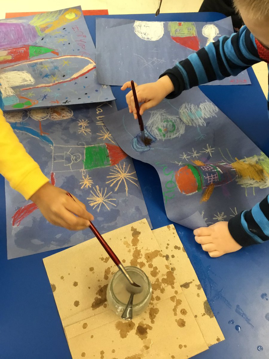 BendaleRoom105's tweet photo. The children created winter wonderland pictures using oil pastels and after explored with liquid salt paint. What might the paint look like when it dries? https://t.co/s8qYd1y9P1