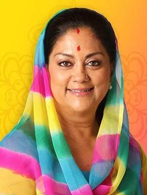 Imranjajodia's tweet photo. राजस्थान की पूर्व मुख्यमंत्री एवं @BJP4India राष्ट्रीय उपाध्यक्ष श्रीमती @VasundharaBJP जी को जन्मदिवस की हार्दिक बधाई एवं अनंत शुभकामनाएं।
मैं ईश्वर से आपके उत्तम स्वास्थ्य एवं सुदीर्घ जीवन की कामना करता हूँ। https://t.co/KmGL12ULUY