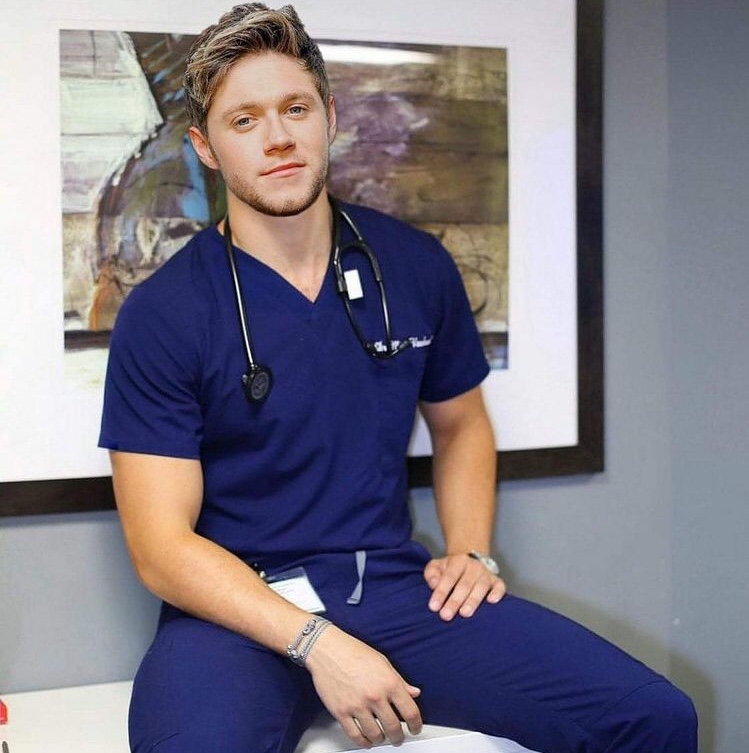 fibiniall's tweet photo. @NiallOfficial what do you think? 
I think there would be a sexy doctor🥰😅 https://t.co/BkgJ0bNoxw