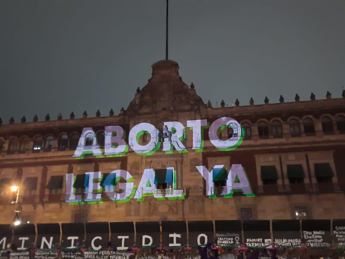 SoyLadyCorrales's tweet photo. Son unas chingonas. Tengo la piel Chinita y estoy orgullosa de ser MUJER. https://t.co/IiseEOaM8Y