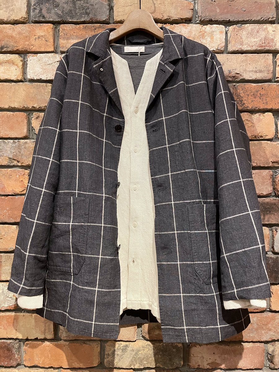 fk_confect's tweet photo. ルポワンチェック アトリエコート
ルポワンチェック ノーカラージャケット

《Check》

特殊なリネンの中白染色で、若干の色落ちが出る事で経年使用によるアタリ感が出る特徴があります。非常に色合わせが難しく、職人の経験値を頼りに丁寧に作られています。

#confect
#nestRobe
@parco_fukuoka https://t.co/E711kSYsTH