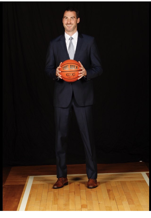 MonarchsSouth's tweet photo. Babul has coached Division 1 basketball for 17 years and recently in the G League! Babul a Mass native has also played undergrad as a minuteman in for umass Amherst adjacent to Marcus Camby! As a Mass Native resonating purpose to be apart of something that elevate our community https://t.co/68tWp4BZXV