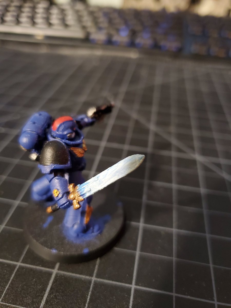 BearVector's tweet photo. @ZoranTheBear Started collecting space marines &amp; decided to make them my homebrew chapter, but kept them ambiguous enough to pass for Ultramarines. Here is my completed primaris lieutenant! https://t.co/OXqtP4GKWs