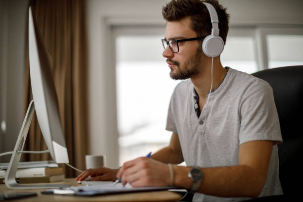 sisiyantisiggs's tweet photo. #jobseekers #JobAlert 
#translator WANTED 

Language pairs:
English <> Nyanja.
English <> Chokwe.
English <> Kamba.
English <> Kikongo.
English <> Kimbudu
English <> Northern Sotho.
English <> Portuguese (Angola). And more...
Please email CV to africantranslators@gmail.com https://t.co/HR1vZw1cGm
