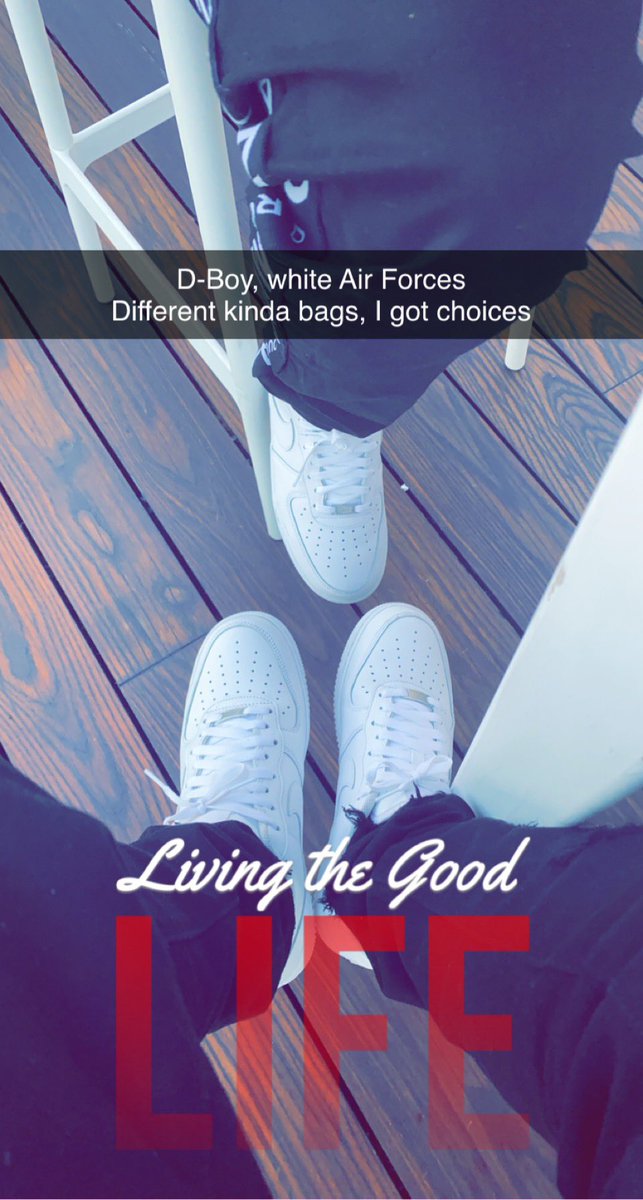StarBoy_Zoe's tweet photo. Just told my dawg f**k being low-key, we outchea!! 🤞🏾💸🧏🏾‍♂️💯 #JustBooks #LifeIsGood @bigsh0t__ https://t.co/rmqgsGE3US