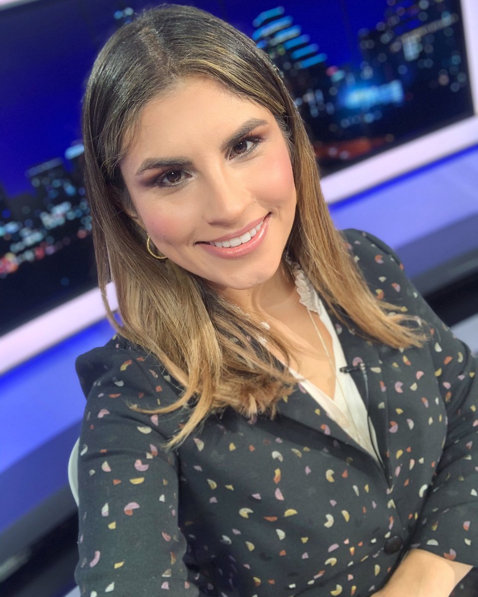 Nothing like a woman in a crisp suit 🕺🏻&amp; no vaccine.