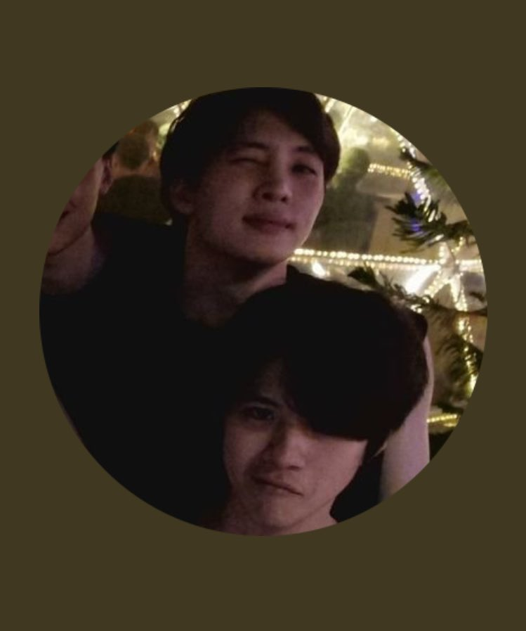 everthing_y's tweet photo. พี่ซบ....                        น้องซบ....

พี่น้องที่ไหนเค้าซบกัน.... แฟนเท่านั้นแหละ 😂😂🤣🤣

 #2wish https://t.co/iByILtJSxS