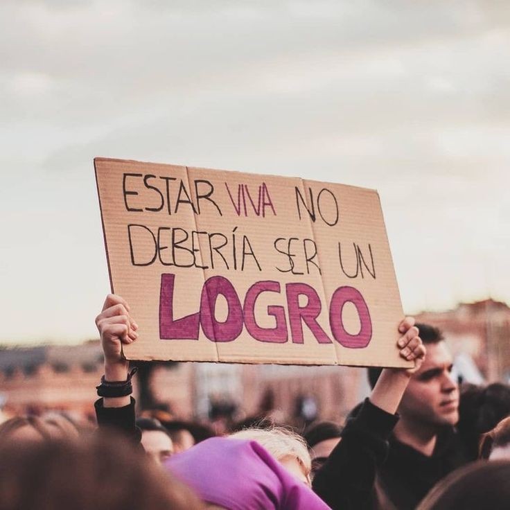 vxtete22's tweet photo. El #8M es para visibilizar la lucha de las mujeres por la falta de equidad, de libertad y de derechos.

Feliz día será cuando todas podamos salir y regresar a casa sanas y salvas. Va ser un feliz día cuando dejen de matarnos !! #NiUnaMenos #Diadelamujer https://t.co/MnHaUZmnay