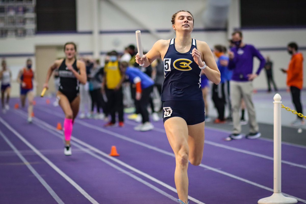 Photos from Saturday’s Meet at Whitewater: danjschwamberger.smugmug.com/UW-Eau-Claire-… #uweauclaire #goblugolds