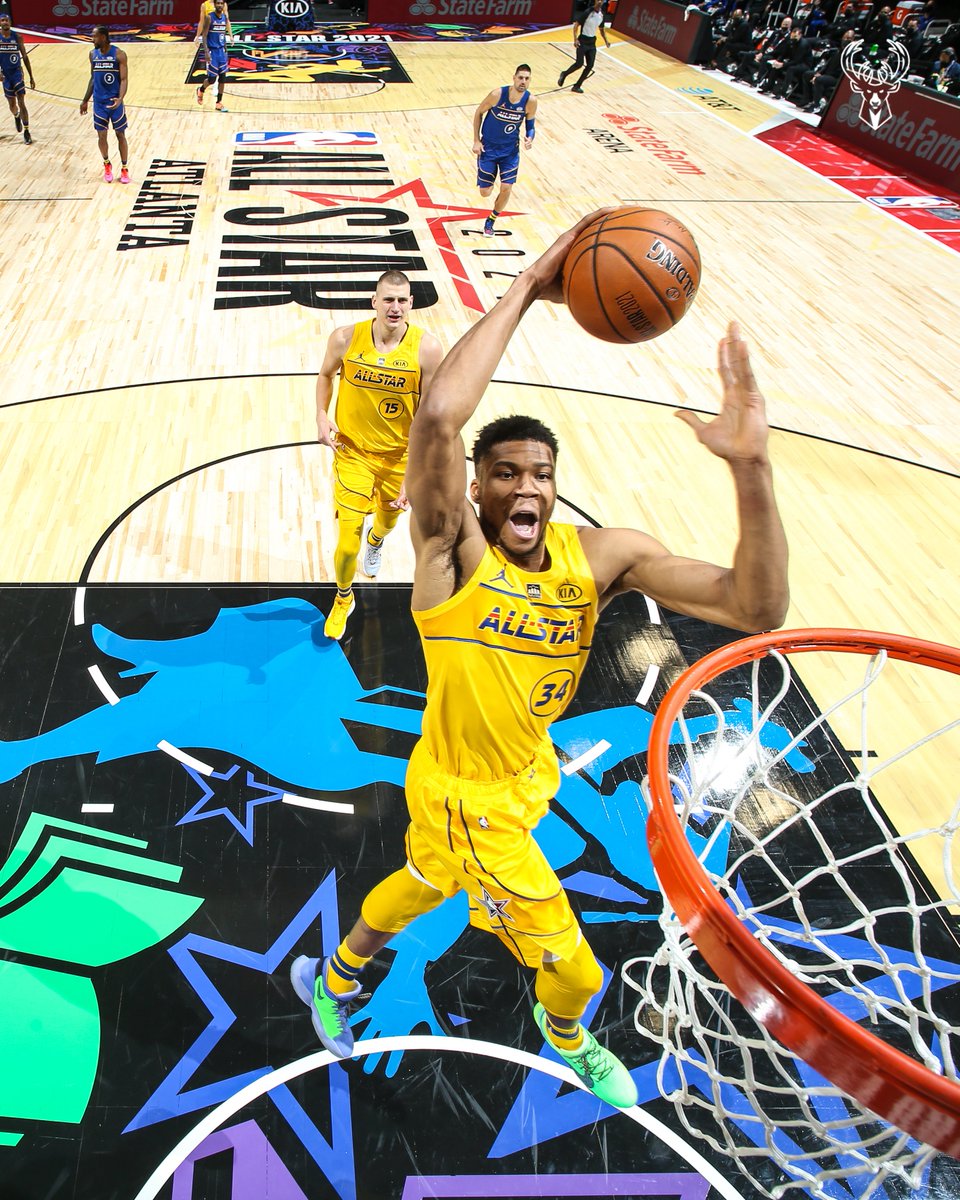 Bucks's tweet image. Pick a poster.

Retweet to vote #GiannisAntetokounmpo for #KiaAllStarMVP