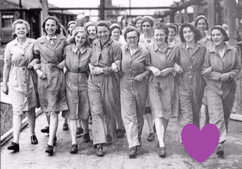 Conmemoremos este 8 de Marzo, con alegría y la felicidad que merecemos, a pesar de los feos momentos que nos toca vivir. 
             ¡¡¡ FELIZ DÍA DE LA MUJER !!! 
a todas las valientes mujeres de mi TL