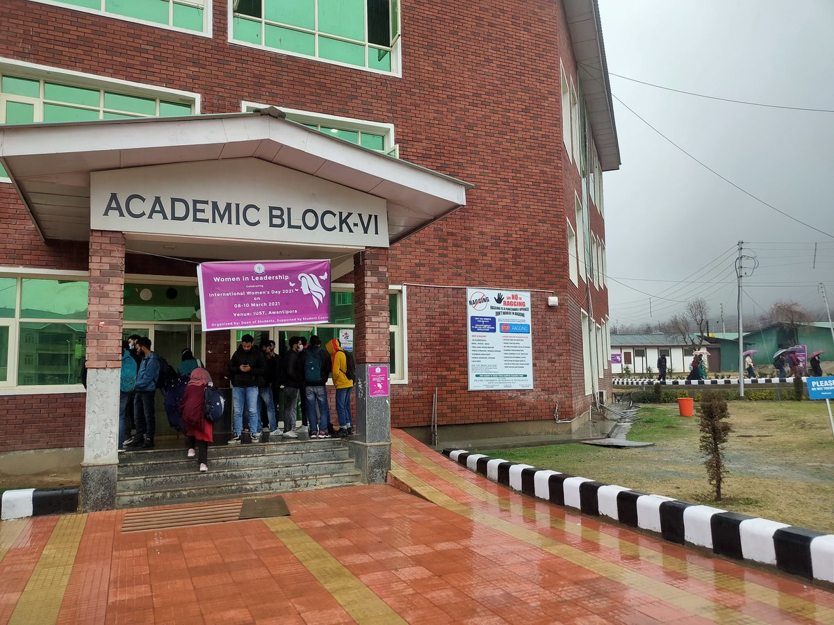 iustjk's tweet photo. Commendable weekend work by our brilliant @iustscc team. https://t.co/YwKl8s6Lxi