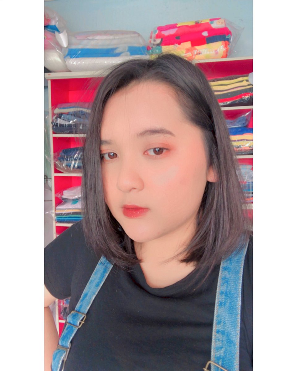 Rosee05539506's tweet photo. เร��อาจจะเจ็บปวดระหว่างทางที่กำลังเดิน
แต่จงจำไว้ว่า สิ่งที่เรากำลังเผชิญ 
เราเป็นคนเลือกมันเอ��  #แคปชั่นโดนๆ #แคปชั่นเด็ด #แคปชั่นอ่อย2021 #แคปชั่นเศร้า #แคปชั่นความรู้สึก https://t.co/0Is2pMqaSe