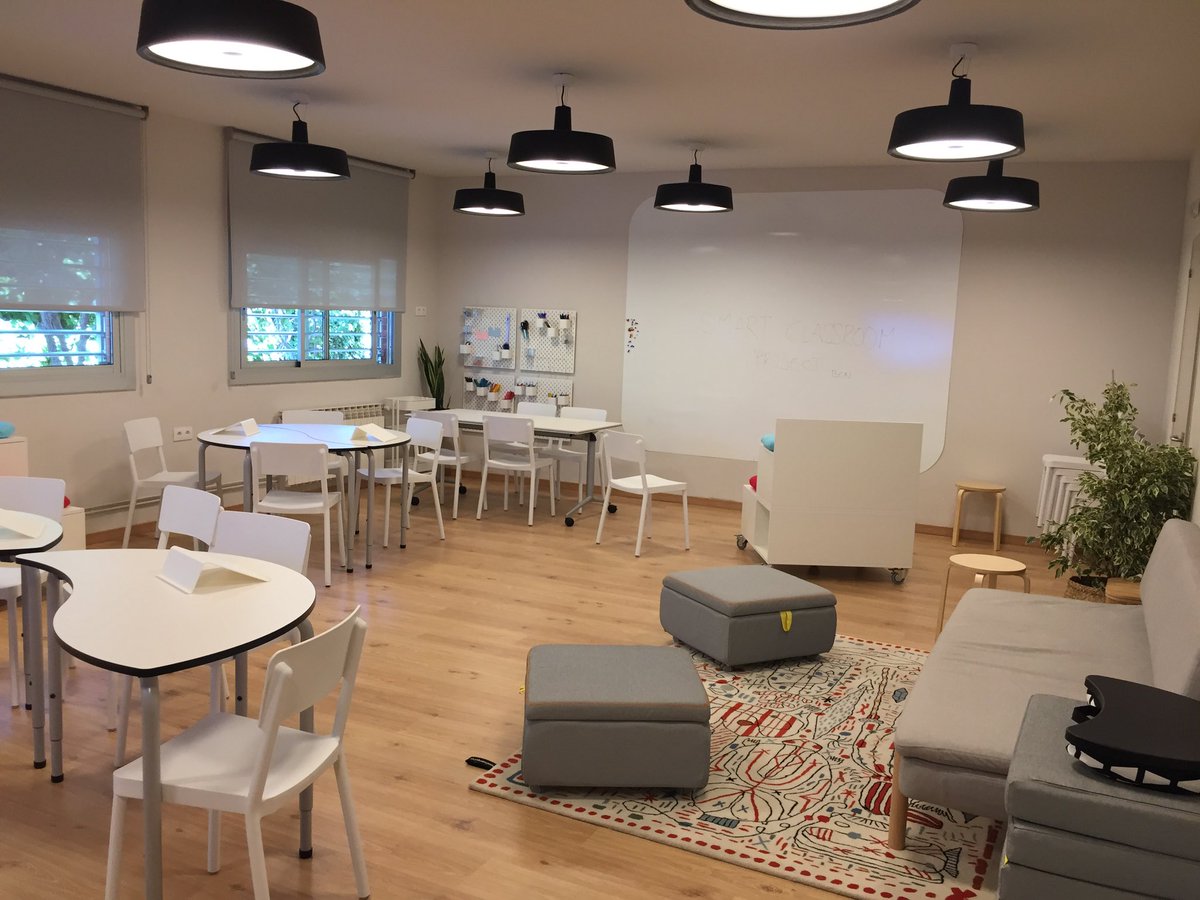 SmartClassPro's tweet photo. 🏠Hogarización del espacio escolar 👉Mejora de la experiencia de aprendizaje y el clima del aula ☝️No es contradictorio con aumentar la exigencia en las actividades y productos de aprendizaje 🤙#aprendizaje #educacion #investigacion #smartclassroom #flexiblelearningspace https://t.co/aXrbUacsyb
