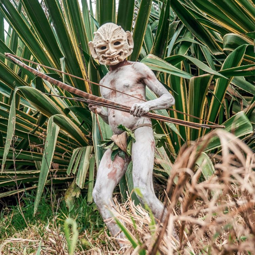 g_fridriksson's tweet photo. According to tradition the Asaro Mudmen fled into a river to escape an enemy tribe. Returning to their village covered in mud they had the appearance of pale spirits. Their foes fled in fear &amp;  to this day the Asaro still recreate this ghostly appearance 📷: @martini_simko (IG) https://t.co/ARVaMFamXk