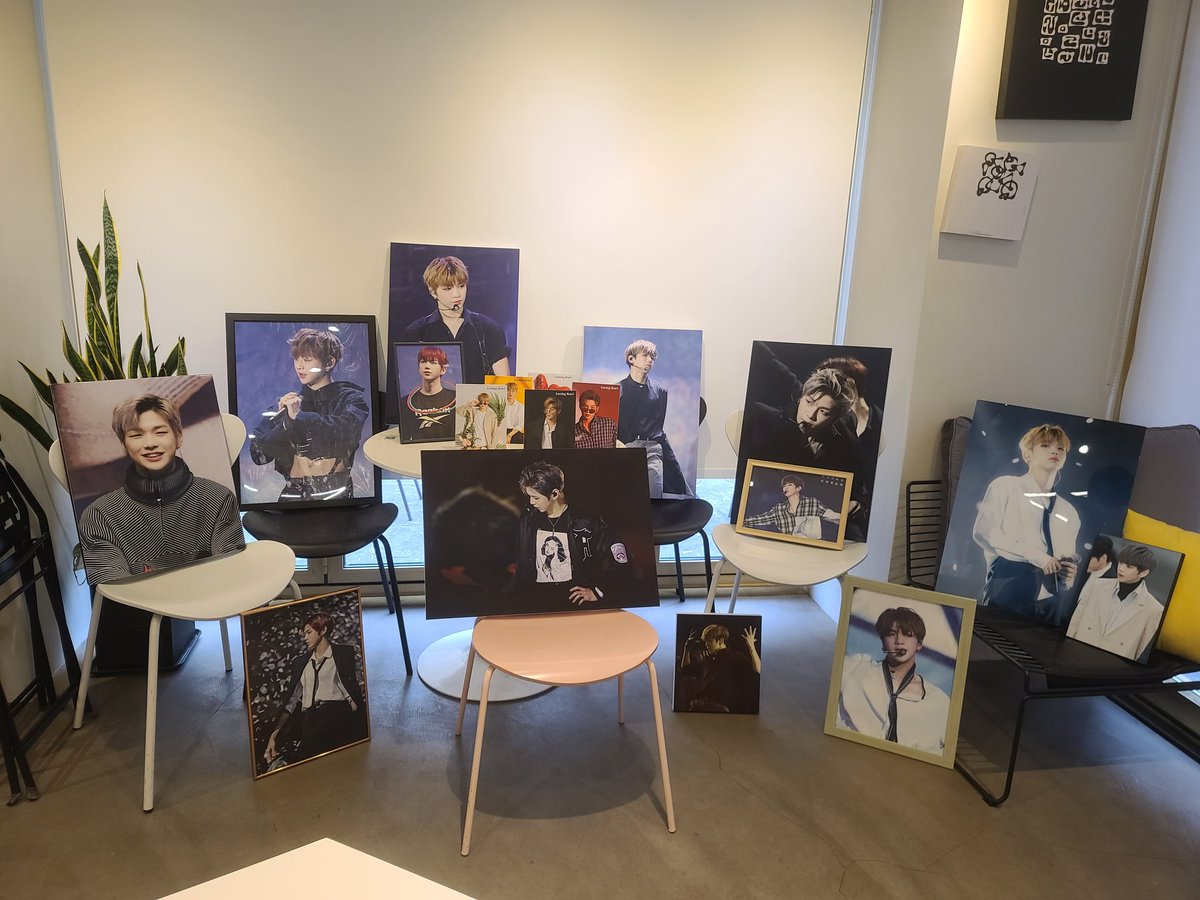 nellstar1210's tweet photo. 3월13일 토요일
카페 니가사니에서
나눔합니다
나눔할 굿즈는 50여개 정도이며
사진속 내용 참조해주세요😁🥰🥰🥰

#강다니엘  #kangdaniel #굿즈나눔
#이벤트 #사랑❤❤❤
#본의아니게_굿즈만수르 https://t.co/tQtMaq4A1w