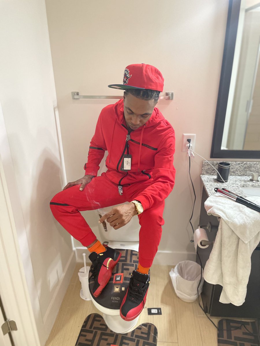 NBASQUAD8's tweet photo. $quadBoys4Life #LongLive @iambizzle2 ❤️ https://t.co/TYXNbOQU20