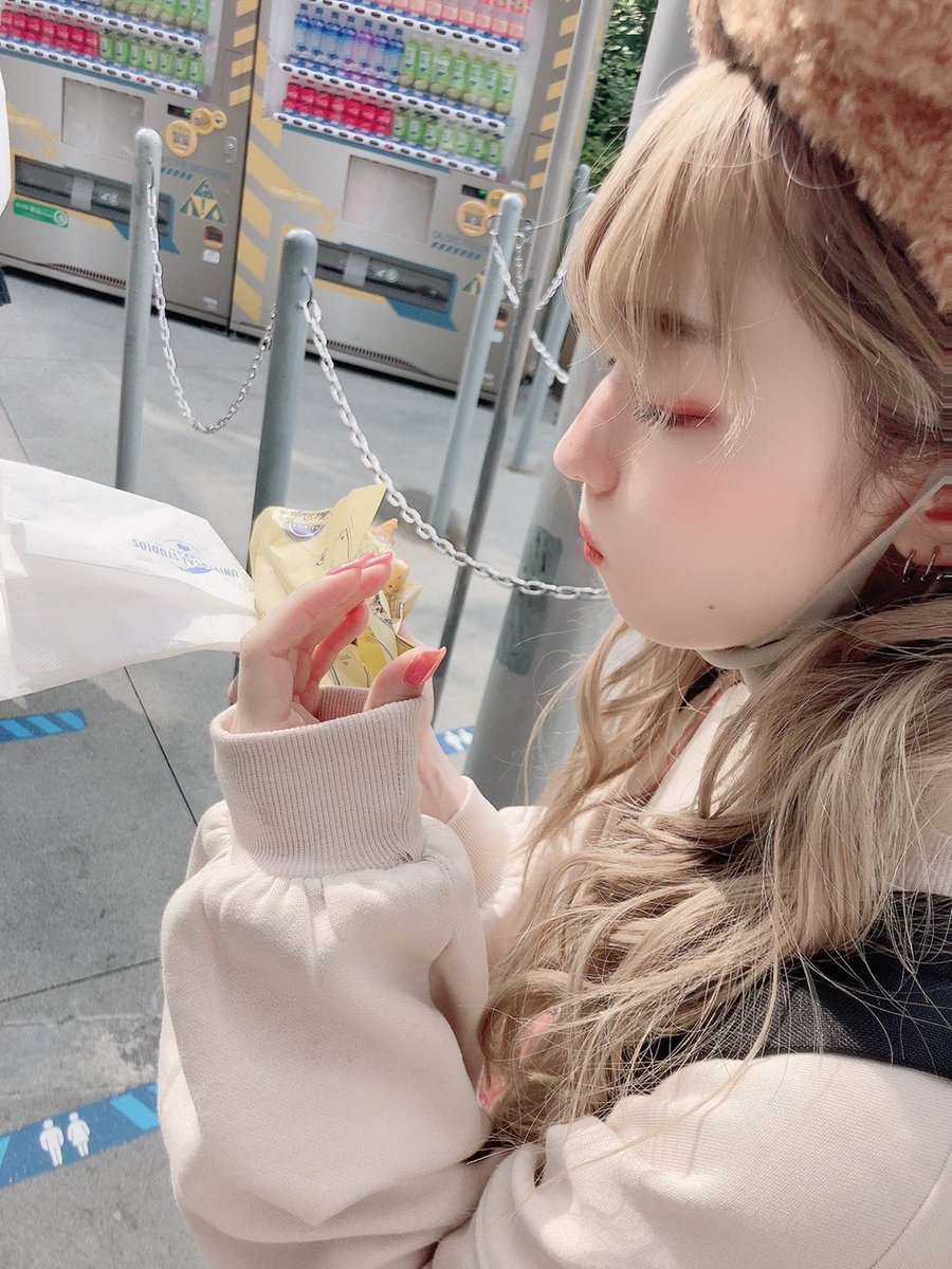 Sakunpo's tweet photo. ずっと可愛いと思うなよ https://t.co/zCQfMHSXNZ