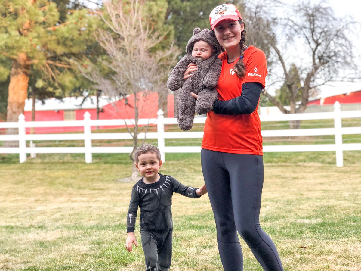 superwomankw's tweet photo. Procrastinated all day before running my Seattle @HotChocolate15k virtual 5k! ππ»ββοΈ One of the perks of virtual racing, no start time!π
My chocolate & medal were delayed, but donβt worry, I treated myself to π« after my race π.
#HCVirtualBR #HCSEABR #HotChocolate5k #bibchat https://t.co/hyssBMCBA3