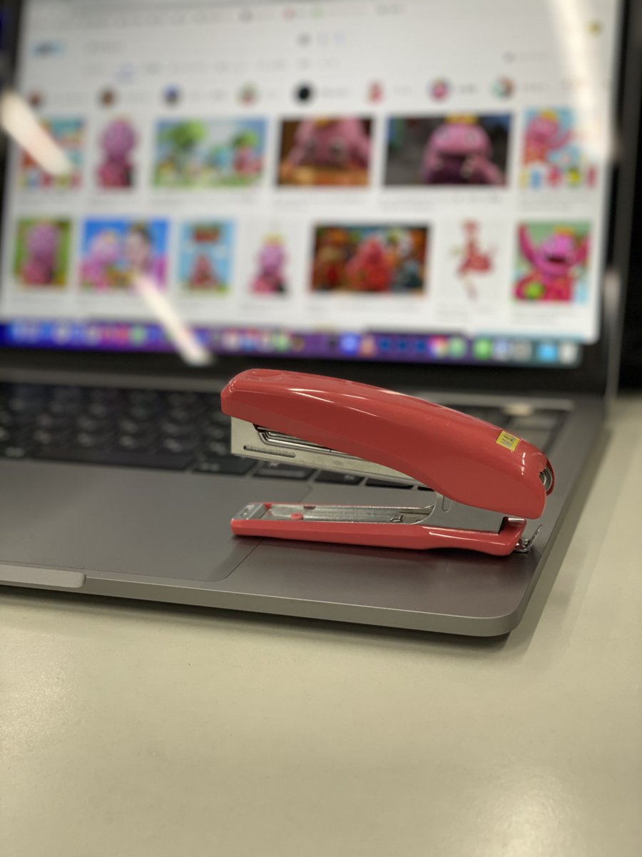 ピンクプラネット ピンク可愛い Pink Webelieveinthepowerofpink Stapler ピンク文房具