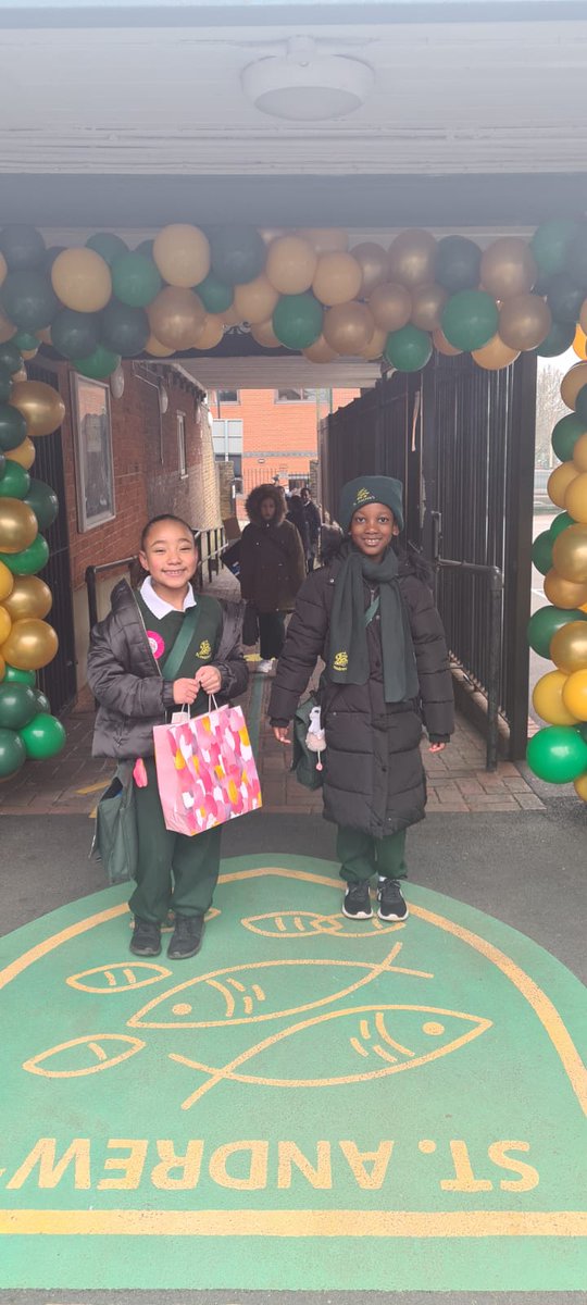 StAndrewsSW16's tweet photo. So lovely to see so many beautiful smiles this morning 😁 https://t.co/gIBdWzXdRV