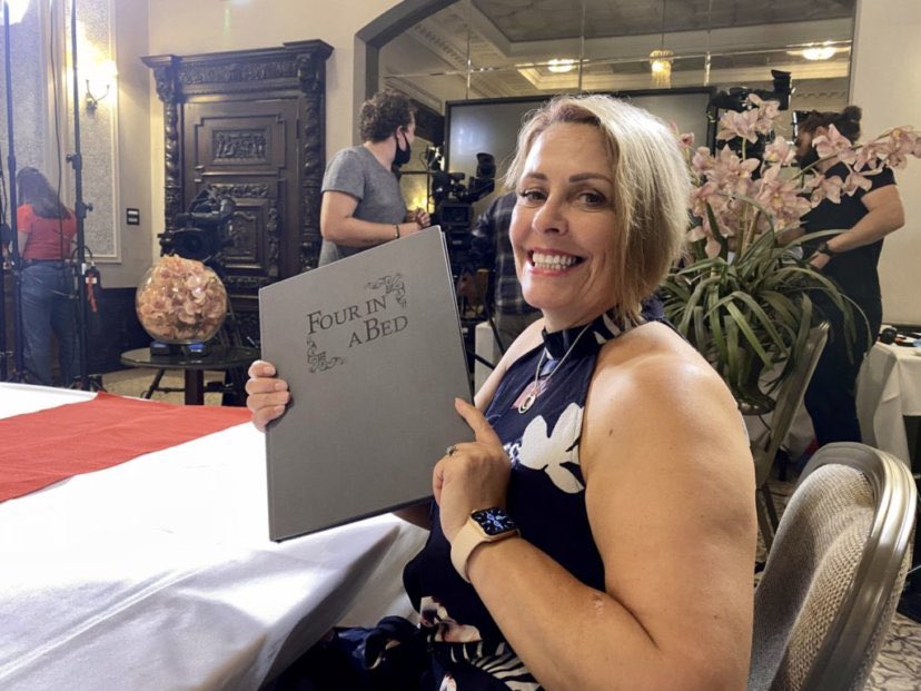 finch_cottage's tweet photo. Todays the day!
Our B&amp;B is featuring on the fabulous #fourinabed across the whole week 5pm on #channel4.
We thoroughly enjoyed filming it, we have made many friends and learnt a lot about our offering as well. 🥂🥂🤪😬 #tvshow #bedandbreakfast #stonehenge #supportlocal #airbnb 🤞 https://t.co/UIkmNIk17p