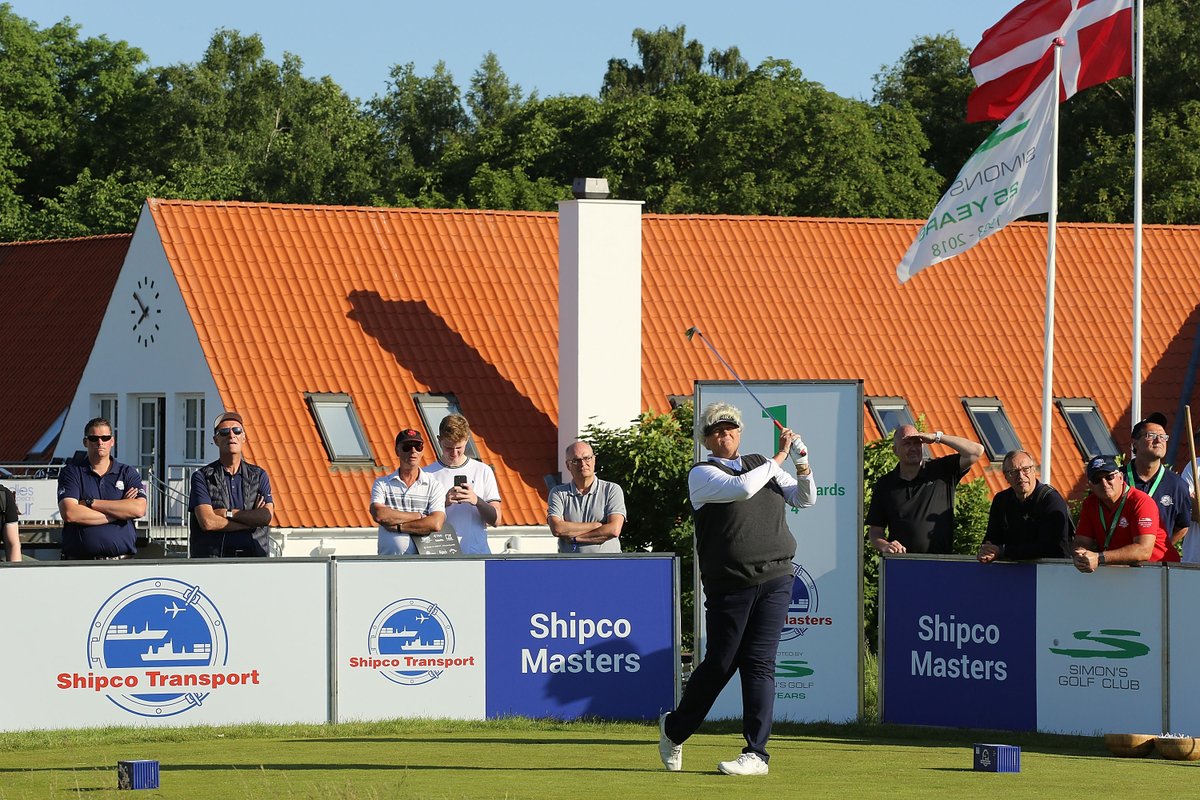 euLegendsTour's tweet photo. Dame Laura Davies teeing off the first at the 2018 #ShipcoMasters where she made history as the first female professional to tee it up on the Legends Tour.
#InternationalWomensDay #IWD2021 https://t.co/F4N3HT6CUT
