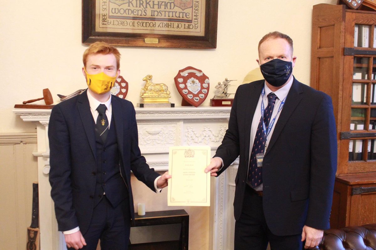 KirkhamGrammar's tweet photo. This morning, @KirkhamGrammar Upper Sixth student, Reuben, was presented with his Army Officer Scholarship certificate by KGS Headmaster, Mr Berry. As an Army Sixth Form Scholar, Reuben has a confirmed place at Sandhurst. Congratulations, Reuben! @KGSCCF @KGSSixth https://t.co/f3OrJBpdK6
