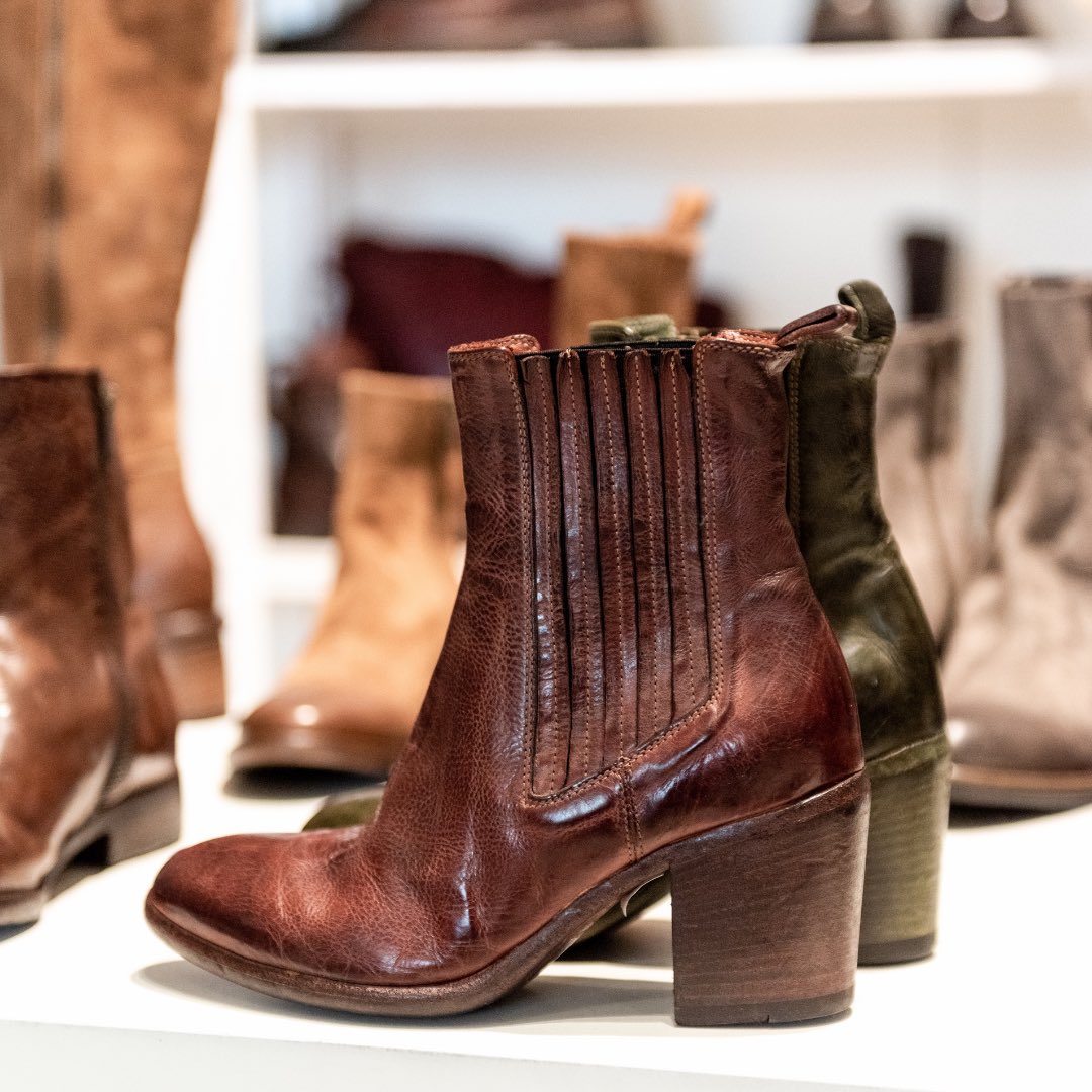 Who's Next tweet media