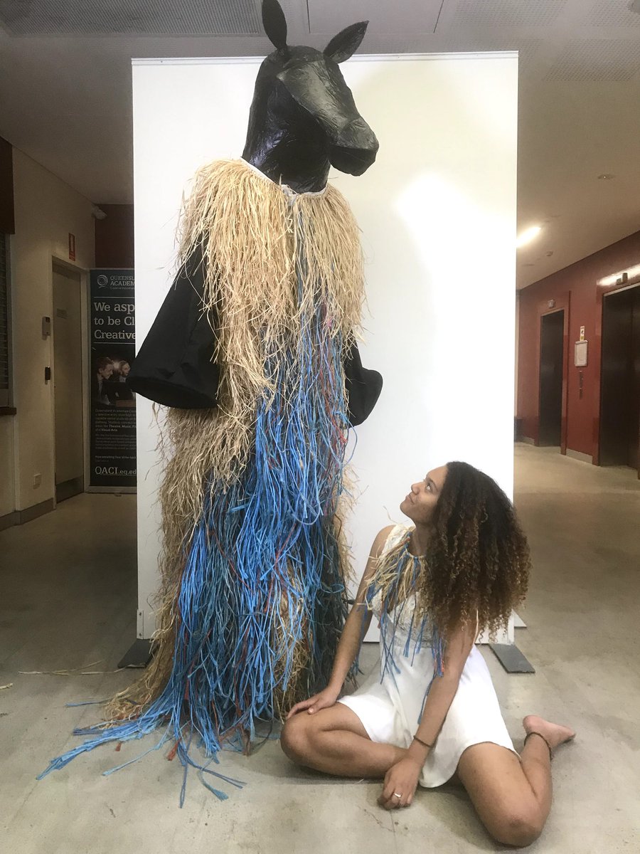 vittoriquea's tweet photo. @Neytiirix His name is 'Horse' and he is the physical manifestation of abandoned girls' need for a friend. In the dance performance this costume character was in, he slowly turned into a walking nightmare (Good to Bad) The costume is 10ft but wanted him to be much bigger, ran out of raffia https://t.co/hZcBgioUYF