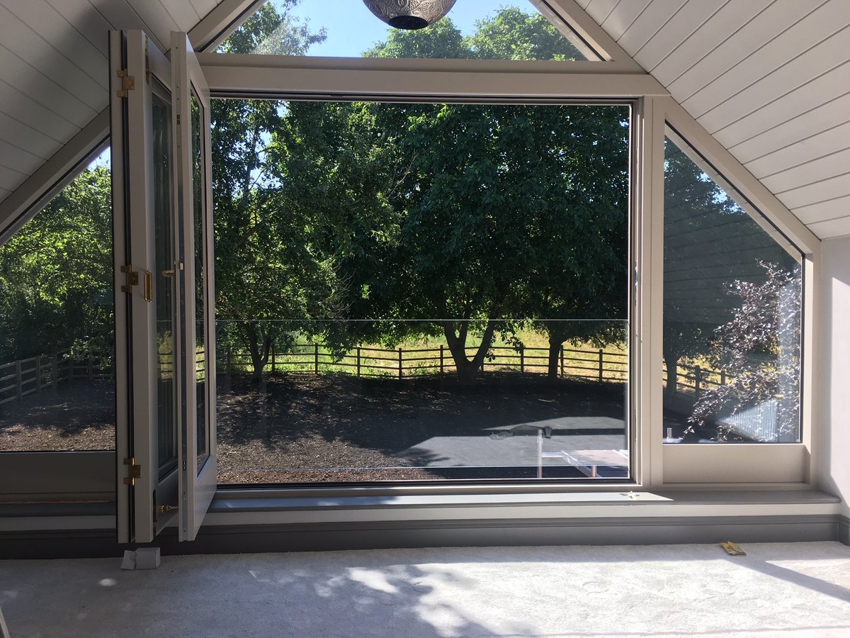 Bifold doors are impactive, increasing the natural light into your home. Blending the outside with indoor space seamlessly. Look just great don't they!