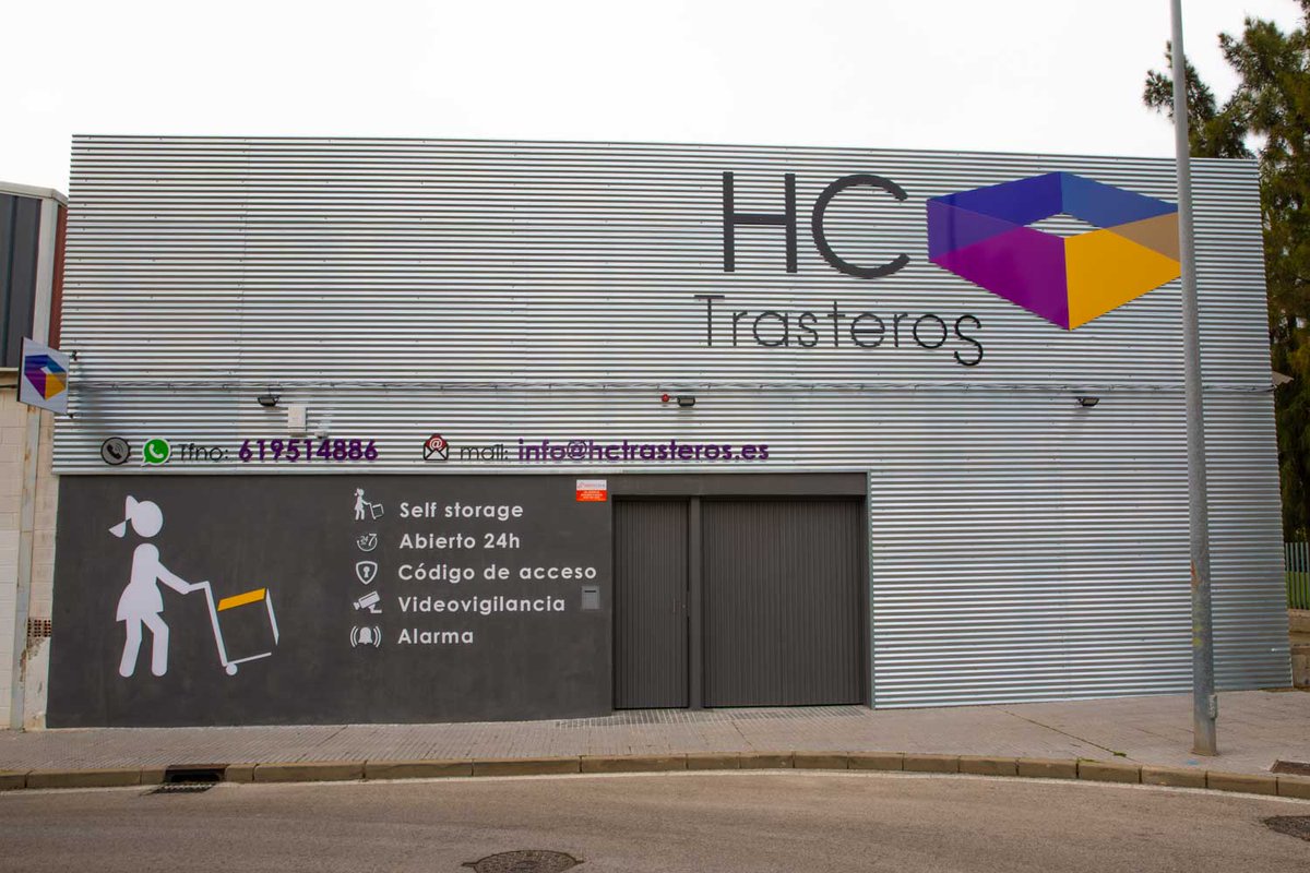 HCTrasteros's tweet photo. 💜💛💙 Trasteros disponibles en la zona norte de #Jerez. 
Ven a cotillear las instalaciones, sin compromiso. 💜💛💙 

👉 https://t.co/euTuTBOZ4y 👈 https://t.co/A1yrZ8X4Ba