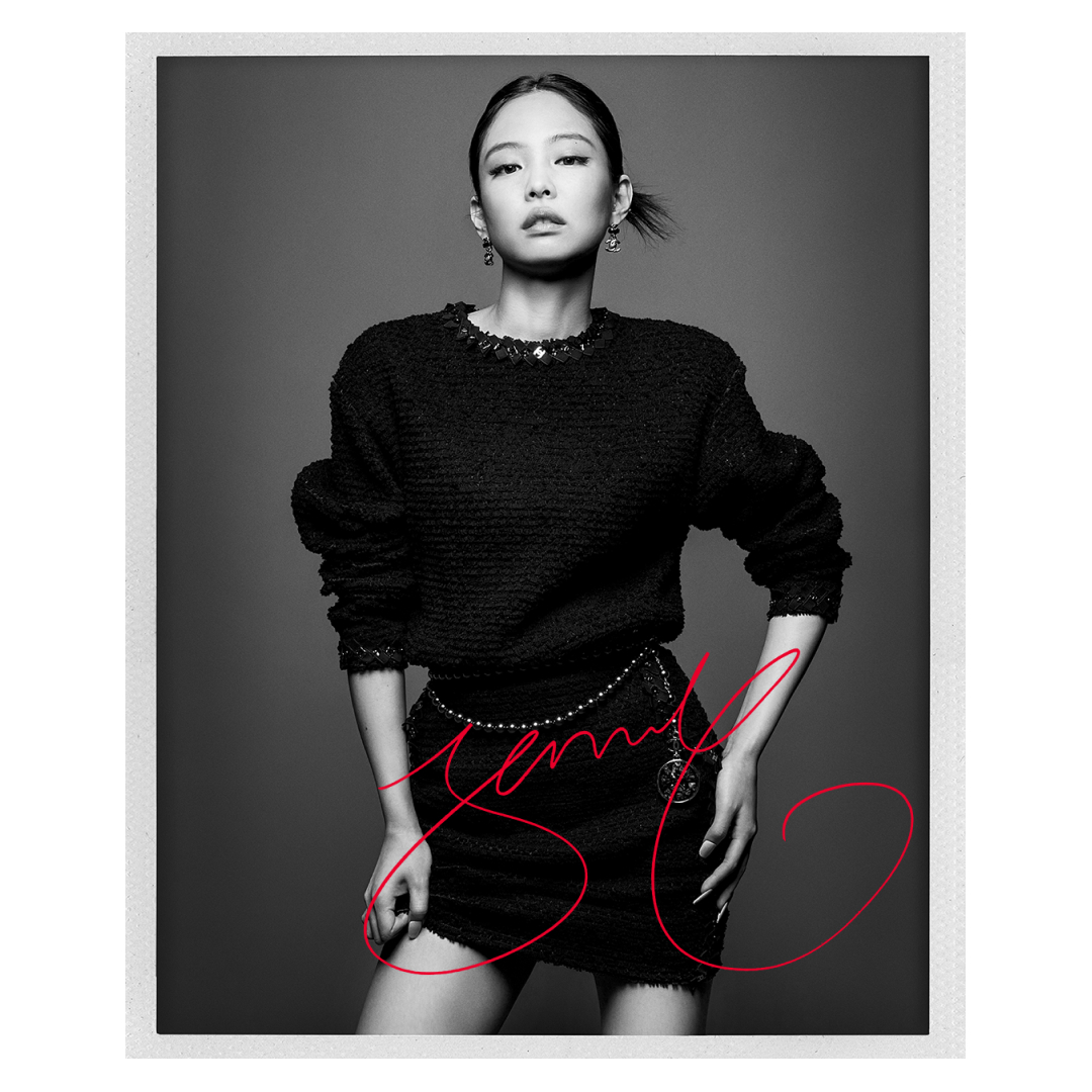 CHANEL's tweet image. Jennie, Angèle, Whitney Peak &amp;amp; Caroline de Maigret.
Portraits of ambassadors of the House by Inez &amp;amp; Vinoodh.
The film of the CHANEL Fall-Winter 2021/22 Ready-to-Wear show will be revealed on March 9th at 10.30am Paris time.
#CHANELFallWinter