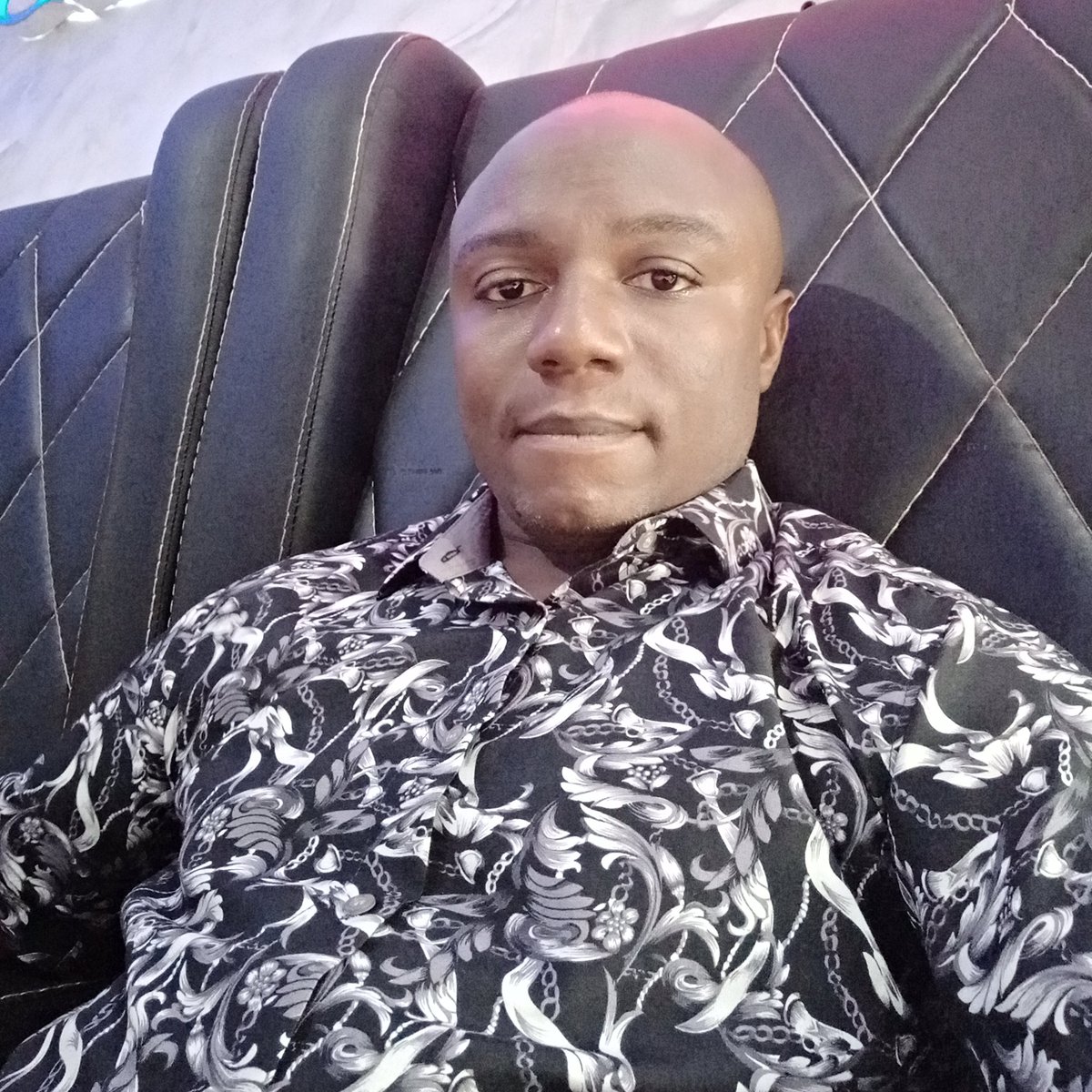 Emeka_Okoroma's tweet photo. #NewProfilePic https://t.co/co8mv4Ps7U