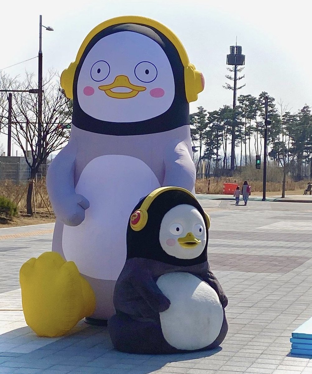 조랭이떡맞는거같은데...
ㅋㅋㅋㅋㅋㅋ
#펭스타그램