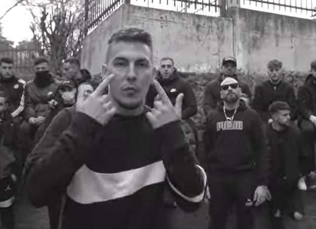 ⛅ Buenos días #SanSe,

🎼 Comienzo el lunes escuchando a <a href="/RubenMadridRM/">🎵𝕽𝖚𝖇𝖊𝖓 𝕸𝖆𝖉𝖗𝖎𝖉🎵𝓡𝓜Ⓡ︎</a>, un artista destacado de nuestra ciudad que colabora con el rapero <a href="/MaseAGmusic/">Mase</a> en su nuevo tema, “Promesas”.

Escúchalo aquí 📲 bit.ly/3bqQZMm