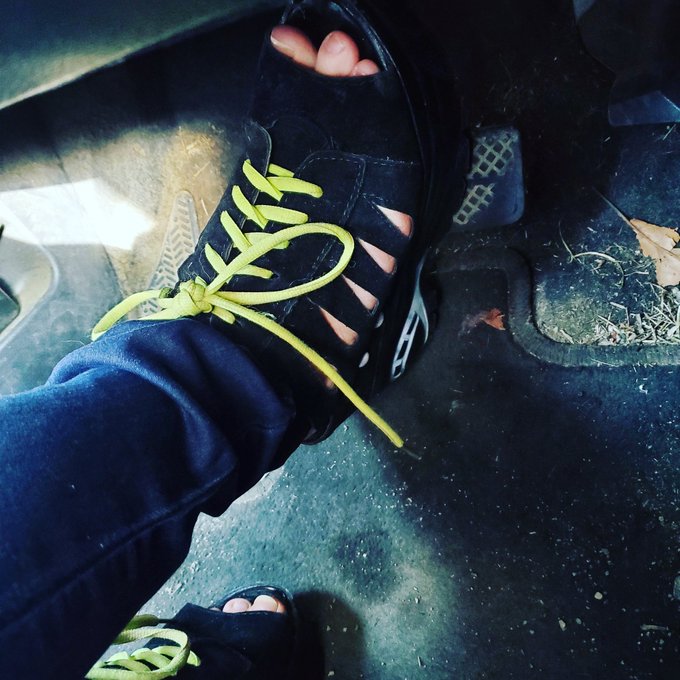 $15 sexting via snap with 2 photos for 30 mins all week! Message me on insta or OF for details. That