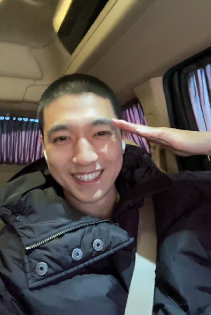 kurobubs's tweet photo. sungjin best boy. 🥺❤️ https://t.co/vsh26fNhDO
