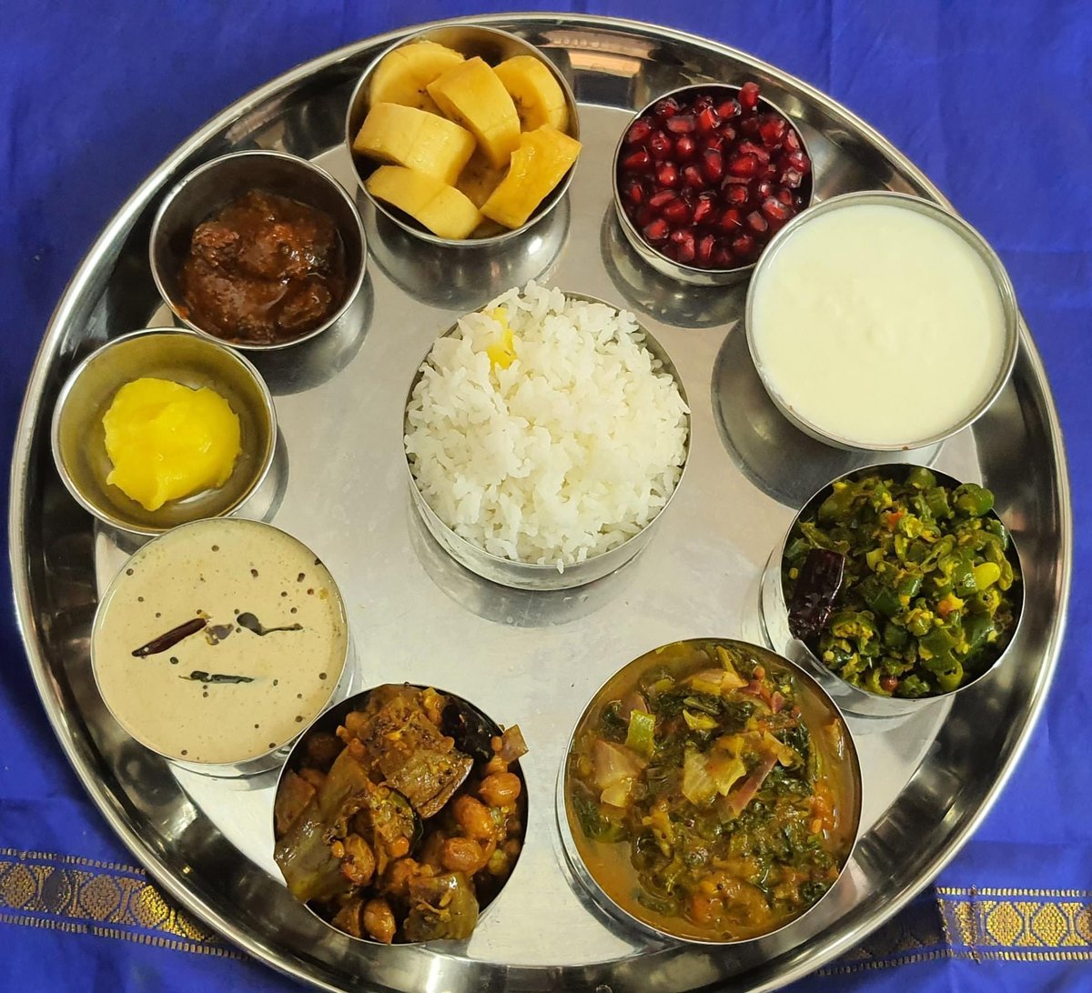 OposChef's tweet photo. Happy Women’s Day! OPOS has been unchaining scores of women around the world from the kitchen and has been empowering them like never before! Here is our South Indian #C4P30 Thali that scored 💯 that can be made from scratch in 30 minutes! #womensday #ChooseToChallenge #cook_free https://t.co/huaf3ZlIM8