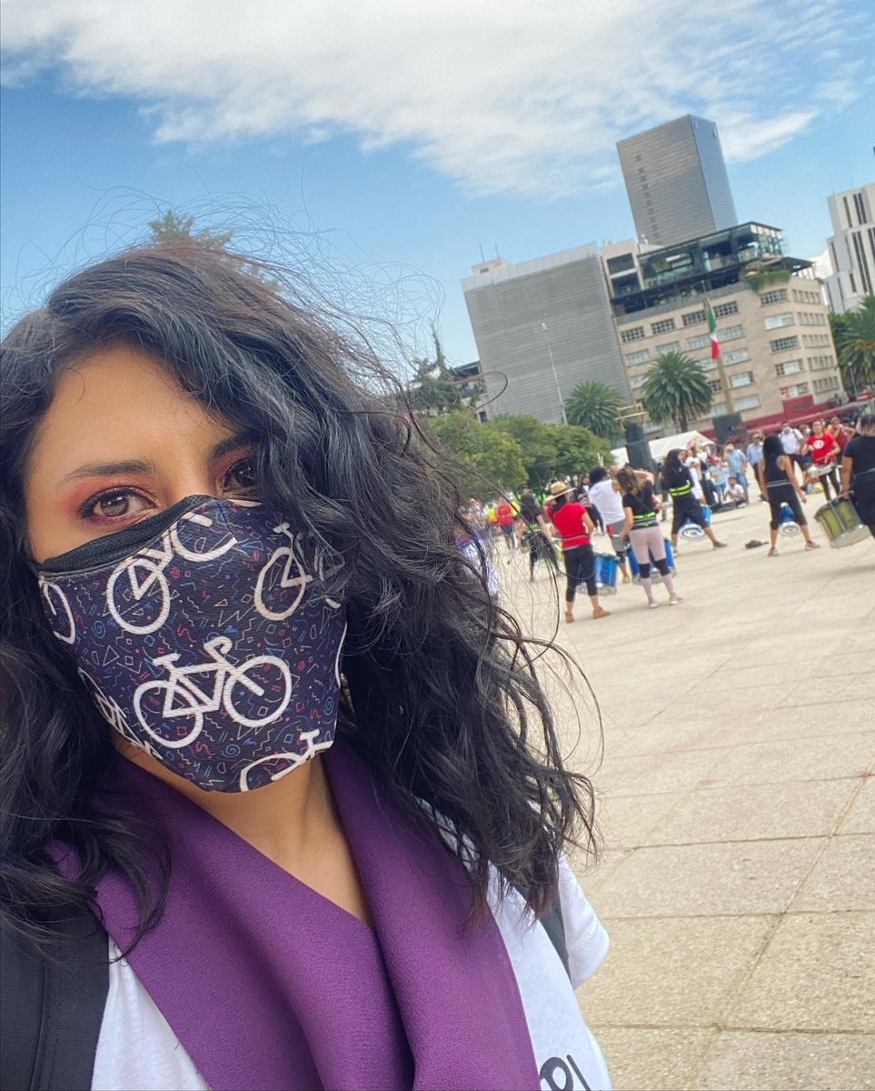 Ser mujer y ser ciclista en México es un constante peligro de no volver a casa un día, pero me niego a vivir con miedo! Ya lo dijo la canción, “Nos sembraron miedo, nos crecieron alas” y mis alas son mi bici 💜  Quiero sentirme libre, quiero sentirme segura #niunamenos  #8M2021