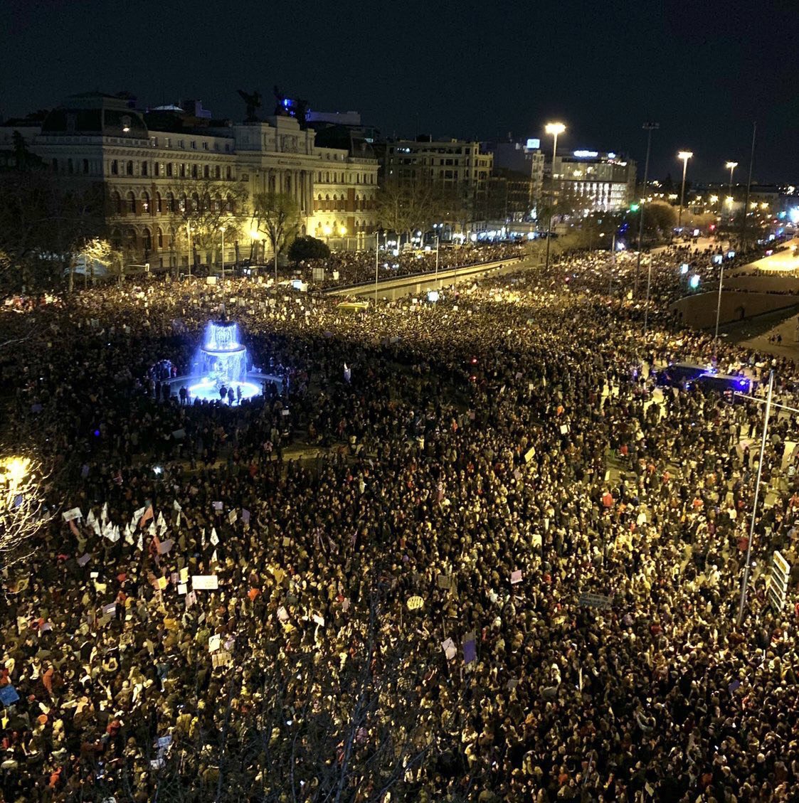 Gertxu's tweet photo. El feminismo es imparable. Ninguna acusación manipuladora podrá con ello. Volveremos a llenar las calles para defender la igualdad. Orgullo de todas vosotras 💜 #FelizDiaDeLaMujer #DiaInternacionalDeLaMujer #8marzo2021 https://t.co/jVfGtNKTAJ