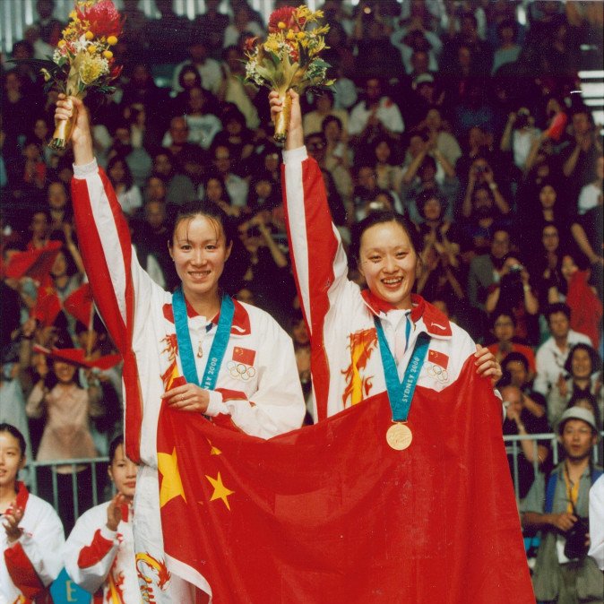 China’s 🇨🇳 women’s doubles shuttlers won all 3⃣ medals 🥇🥈🥉 at Sydney 2⃣0⃣0⃣0⃣, the only sweep in #Olympic history.

#InternationalWomensDay #IWD2020 #EachforEqual