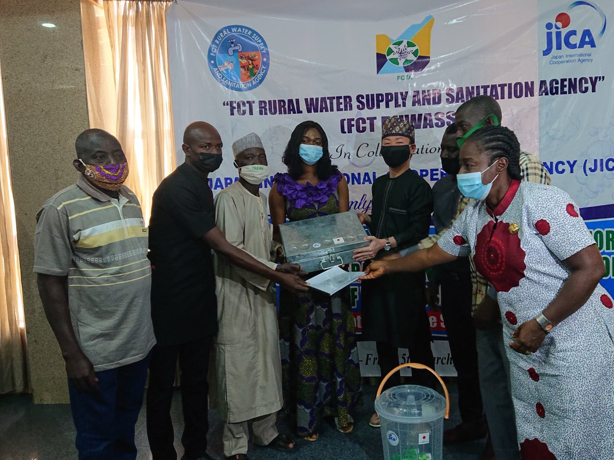 As a part of COVID19 response, JICA conducted a workshop with FCT RUWASSA: Rural Water Supply and Sanitation Agency on borehole maintenance for hygiene promotion in rural communities. We also provided maintenance tools, so that continuous maintenance by participants are expected.