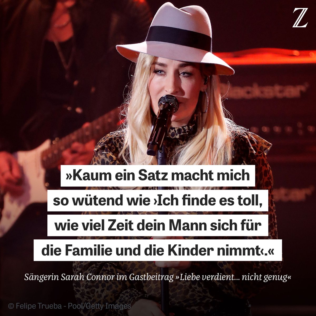 zeitonline's tweet photo. Frauen arbeiten zu Hause bis zur Erschöpfung. Warum wird das nicht bezahlt? Männer sollten nicht nur mehr von ihrer Zeit, sondern auch von ihrem Geld abgeben, fordert #SarahConnor in einem Gastbeitrag zum #Frauentag: https://t.co/3X2fGmBgVo #Abo https://t.co/BAQQKFwKAZ