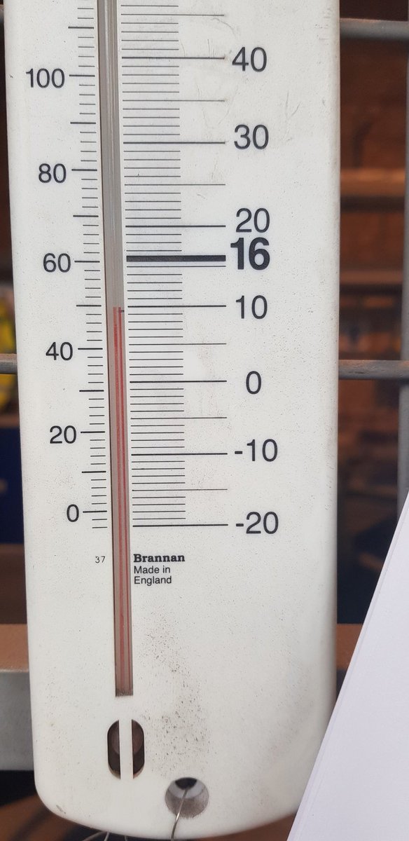 officialsteadz's tweet photo. @hsegovuk is there a legal minimum temp working in factory? https://t.co/jKz5yu9R8Z