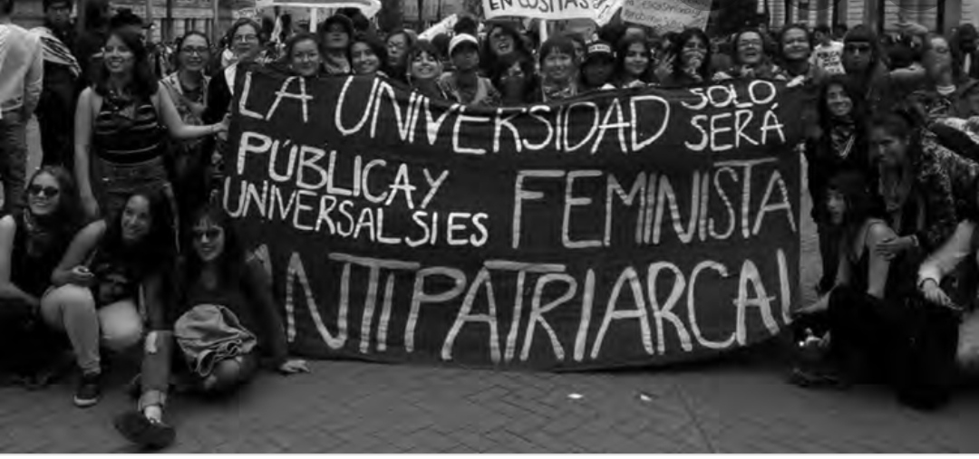 Por una universidad pública feminista y antipatriarcal. Gora borroka feminista #8M #borrokafeminista #DiaInternacionalDeLaMujer