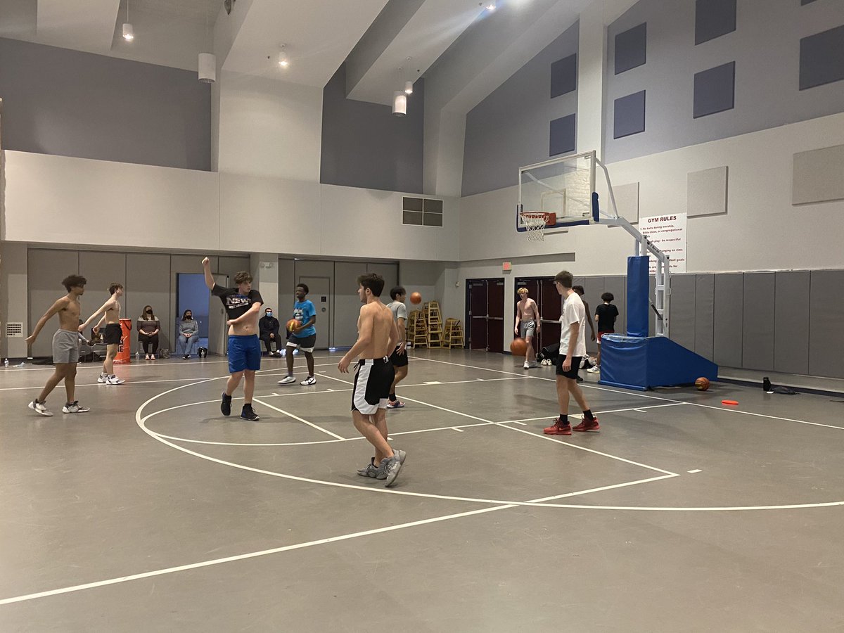 Kellertexansbb's tweet photo. We had a great turn out for the high boys team. Special thanks to all of the boys who came out. We are going to have a great team. #wearekellertexans #kellertexansbasketball https://t.co/60bkOp5XPf